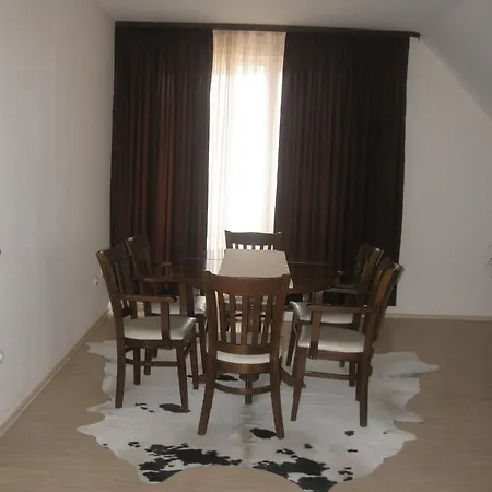 Otel Topalovi